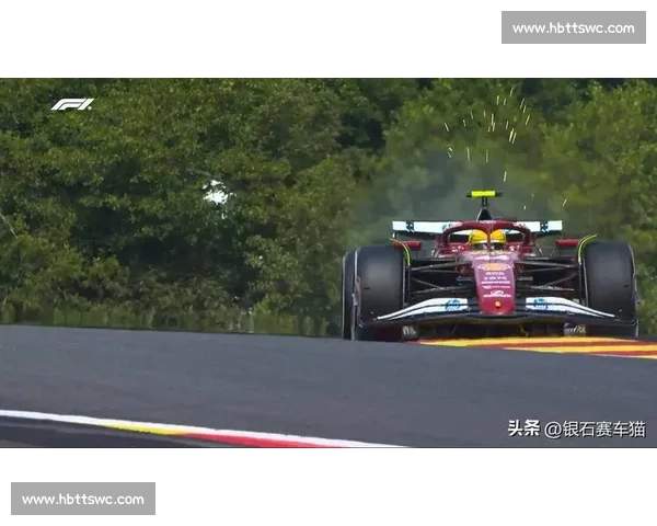 皮亚斯特里 15 分领跑 F1 积分榜，诺里斯紧追维斯塔潘陷困境